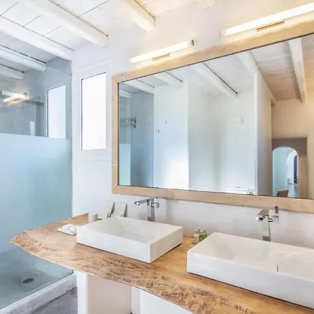 Spectacular 14 Bedrooms Vibhu Private Jacuzzis *