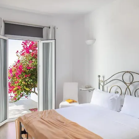 Spectacular 14 Bedrooms Vibhu Private Jacuzzis 卡拉法蒂斯