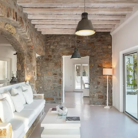 Spectacular 14 Bedrooms Vibhu Private Jacuzzis * Kalafatis