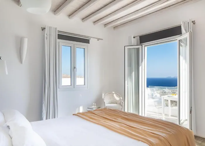 Spectacular 14 Bedrooms Vibhu Private Jacuzzis * Kalafatis